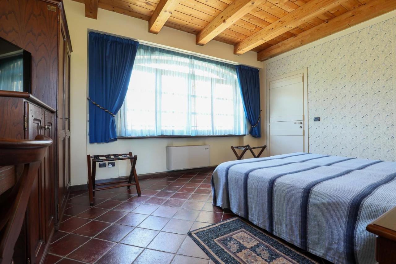 Vila Cascina Giuli Alba  Exteriér fotografie