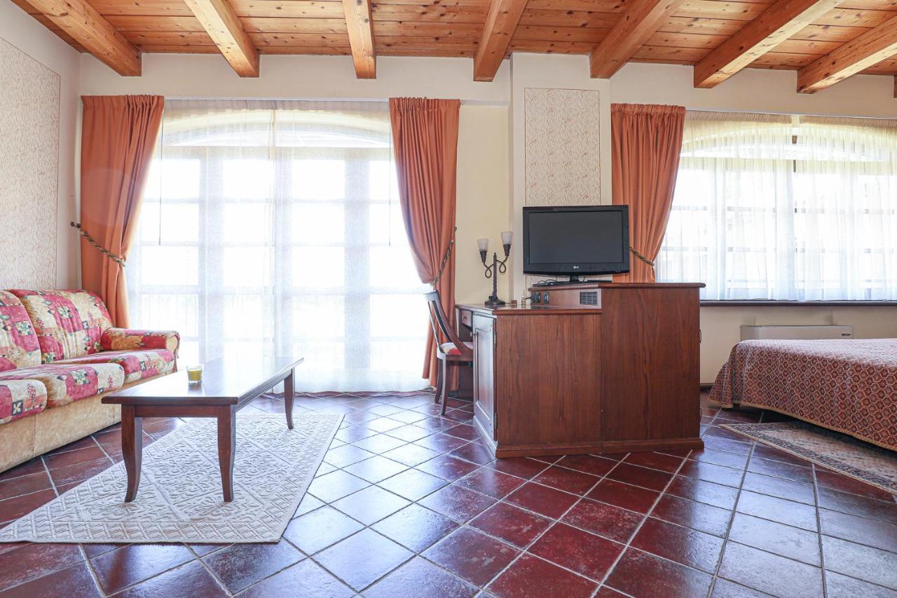 Vila Cascina Giuli Alba  Exteriér fotografie